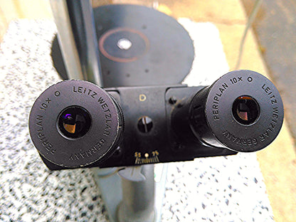 LEITZ INVERTED MICROSCOPE 3 Objectives 10 / 3.5 / 6 Binocular Stage Power Supply