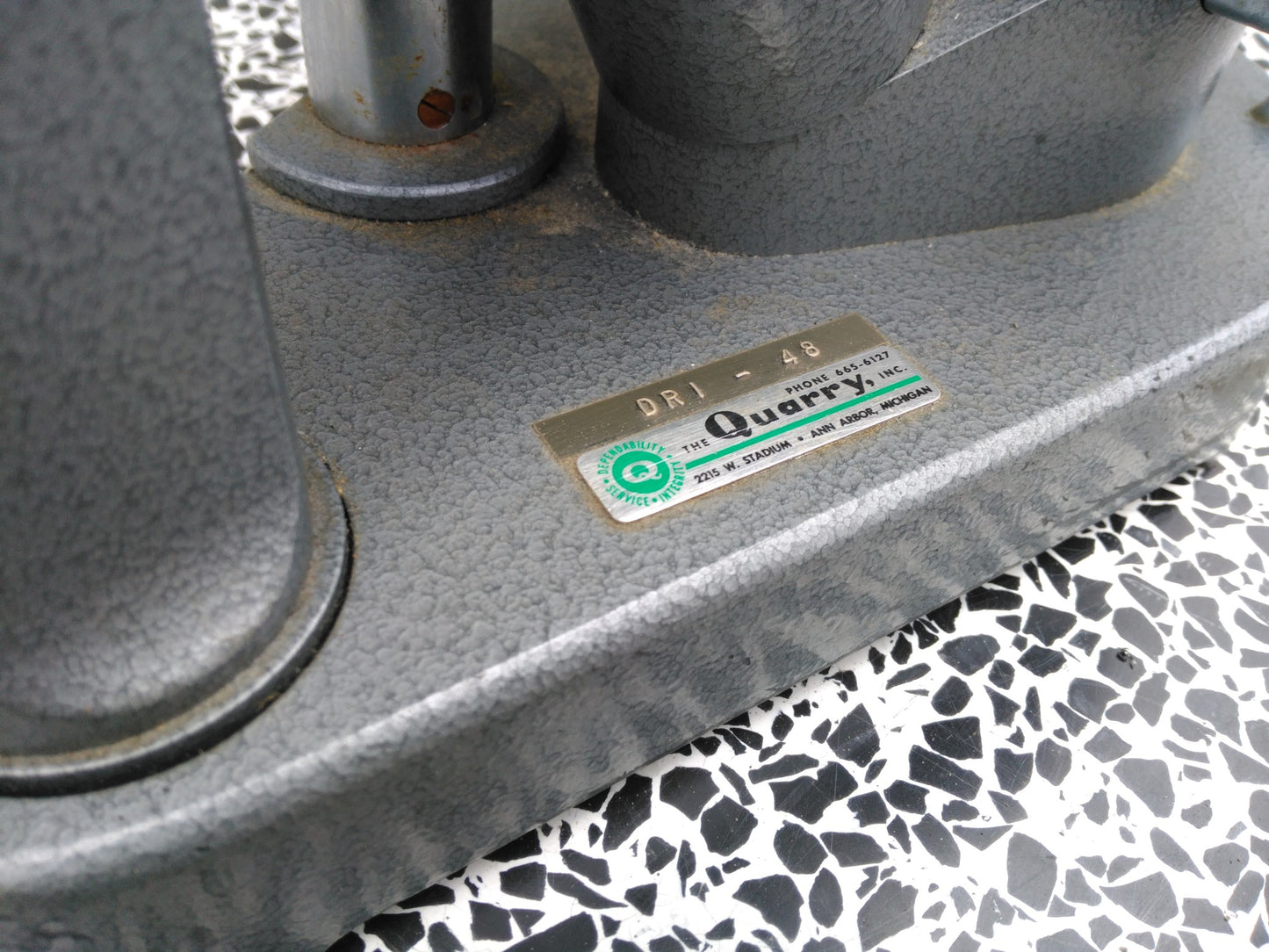 LEITZ INVERTED MICROSCOPE 3 Objectives 10 / 3.5 / 6 Binocular Stage Power Supply