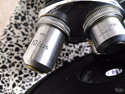 LEITZ INVERTED MICROSCOPE 3 Objectives 10 / 3.5 / 6 Binocular Stage Power Supply