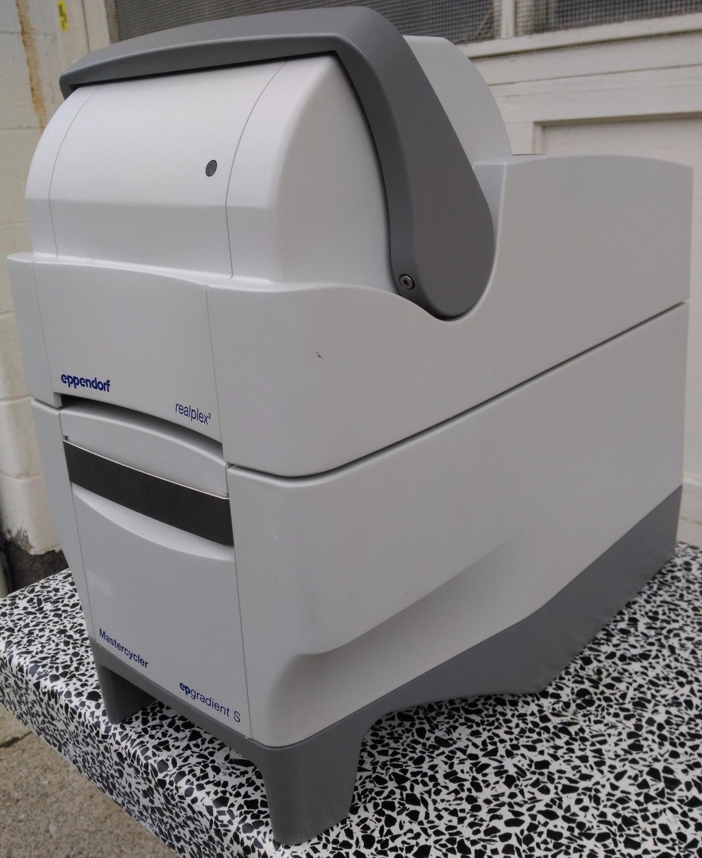 EPPENDORF REALPLEX 2 MASTERCYCLER EP GRADIENT S REAL TIME PCR 96 WELL OPTICAL