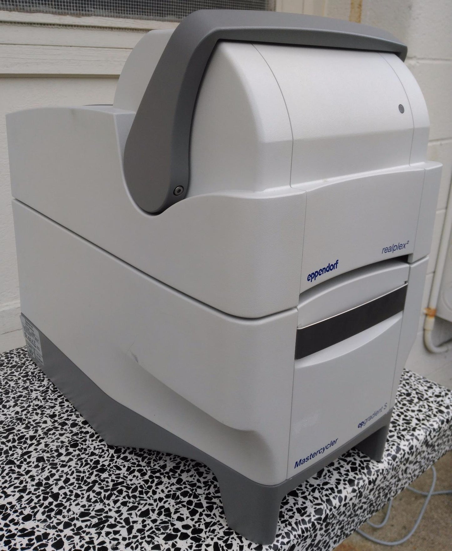 EPPENDORF REALPLEX 2 MASTERCYCLER EP GRADIENT S REAL TIME PCR 96 WELL OPTICAL