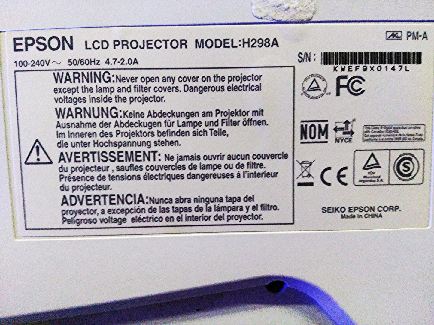 EPSON POWERLITE PRO G5200W HIGH DEFINITION MODEL H286A LCD PROJECTOR 4200 Lumens