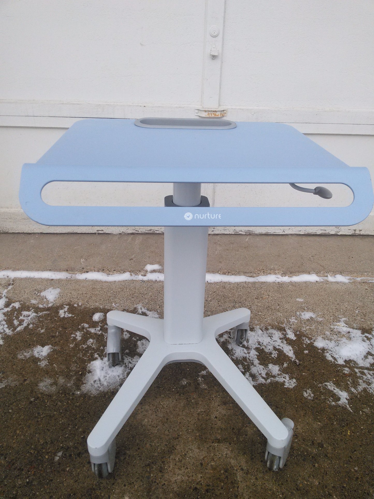 STEELCASE NURTURE HP2322a MEDICAL ADJUSTABLE CART & WORKTOOL