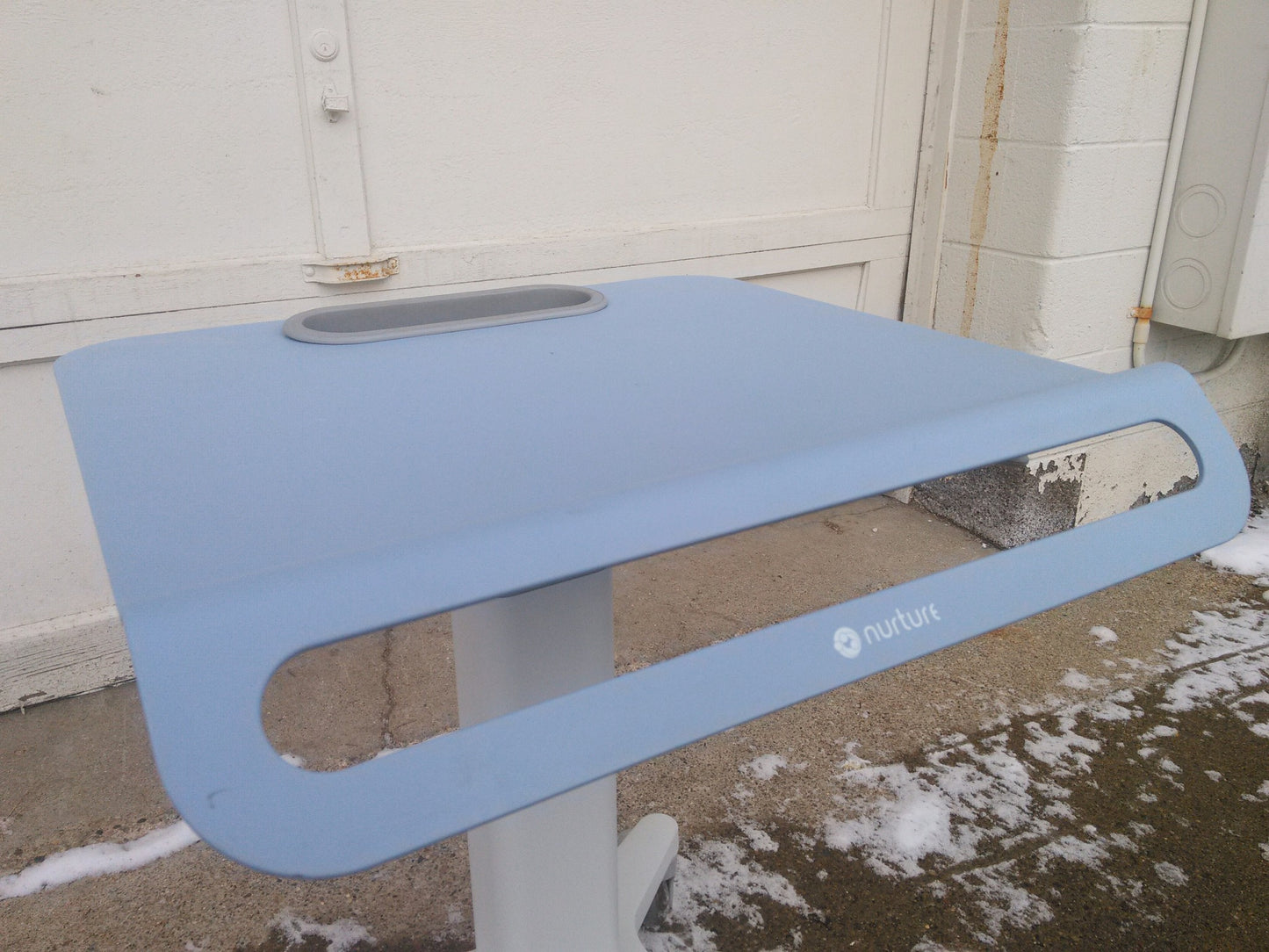 STEELCASE NURTURE HP2322a MEDICAL ADJUSTABLE CART & WORKTOOL