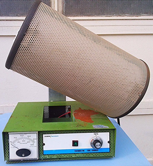 THERMOLYNE SYBRON F-21125 TUBE FURNACE 1300 WATTS 15" LONG / 2" DIAMETER