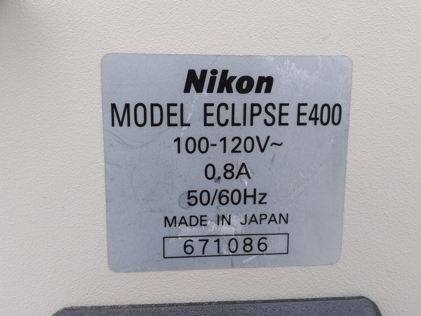 NIKON ECLIPSE E400 MICROSCOPE POWERS UP FINE NOT COMPLETE FOR PARTS AS IS