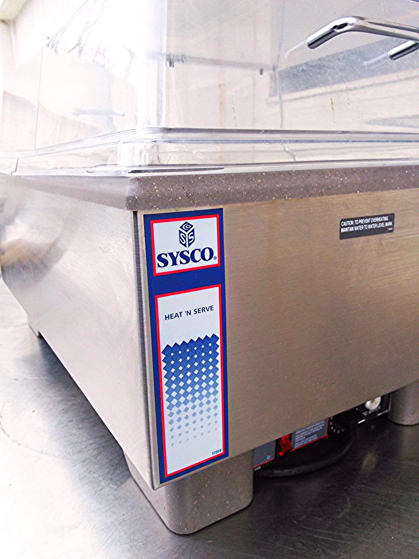 SYSCO COUNTERTOP MERCHANDISER VOLLRATH HEAT N SERVE 72020 with COVER GABLE