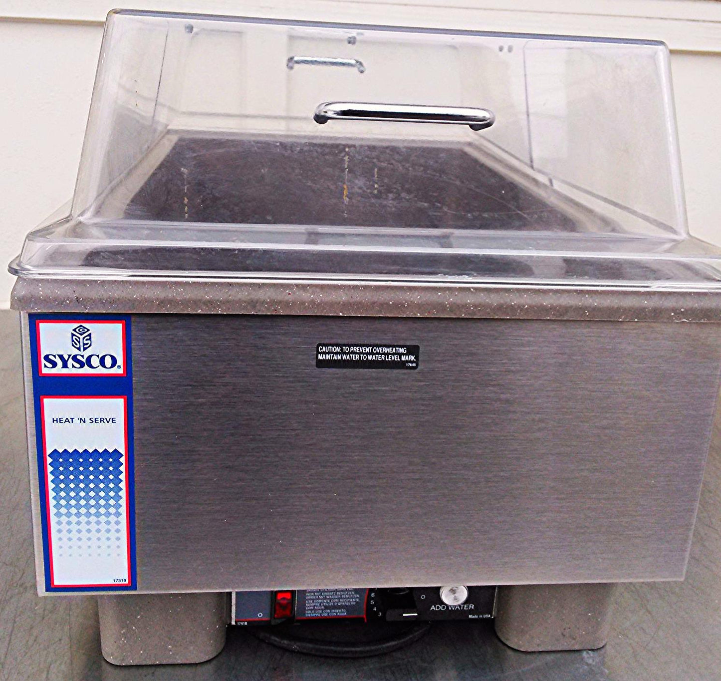 SYSCO COUNTERTOP MERCHANDISER VOLLRATH HEAT N SERVE 72020 with COVER GABLE
