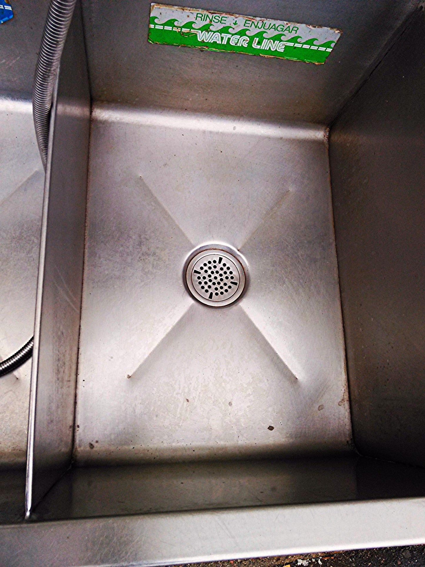 ELKAY 3 BOWL WASH RINSE SANITIZE STEEL COMMERCIALSINK 57w X 27.5d X 36"h FAUCET