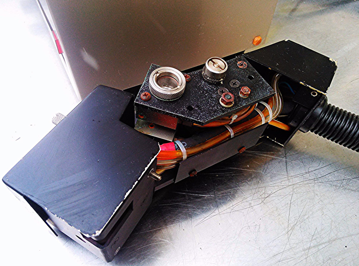 SENSAA GBC PAL 2000 AUTO-SAMPLER GF POWER GRAPHITE FURNACE SPECTROPHOTOMETER