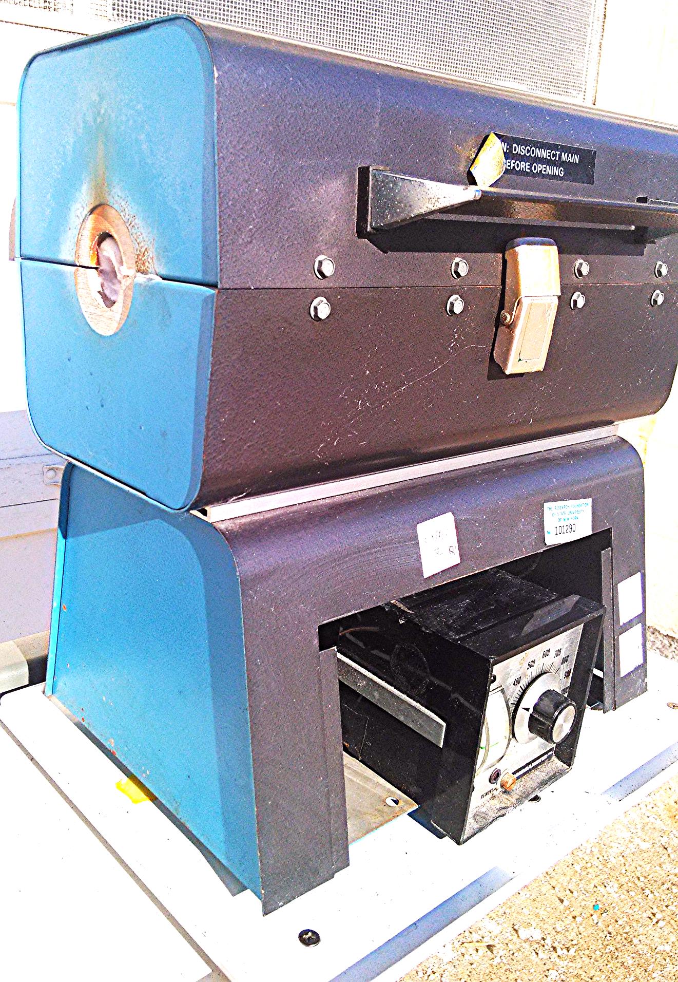 Thermo BLUE M LINDBERG TYPE 55035 Mini Mite TUBE FURNACE Single Set Point 1100°C