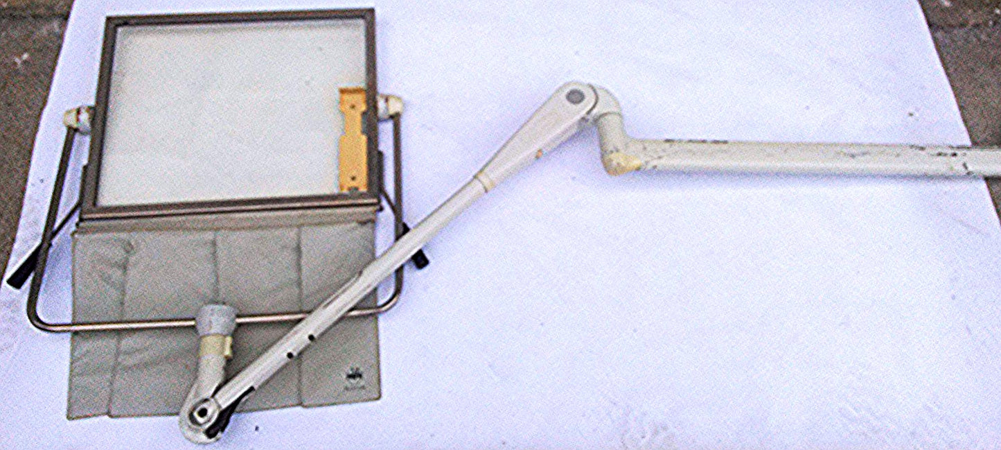 MAVIG X RAY PROTECTIVE SHIELD LEAD ACRYLIC HOSPITAL CLINIC LAB DENTAL