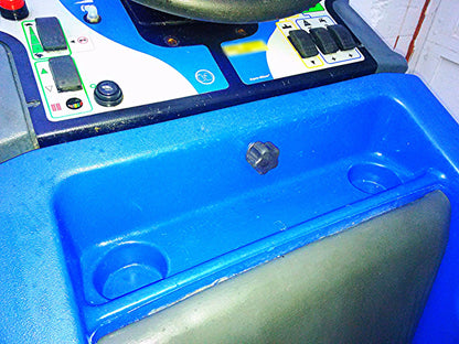 TENNANT CSX24 WINDSOR CHARIOT 24 RIDE ON FLOOR iSCRUB AUTO SCRUBBER WATCH VIDEO