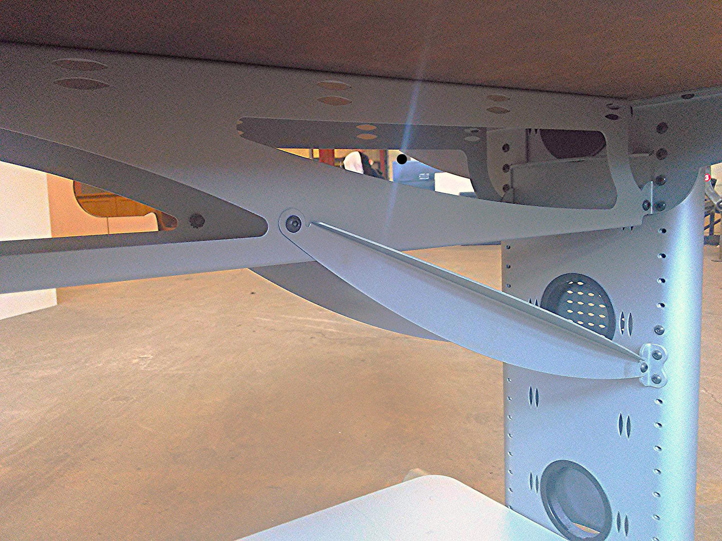 ANTHRO ADJUSTABLE HEAVY DUTY DESK OFFICE LAB CONTROL ROOM MANUFACTURING FLOOR