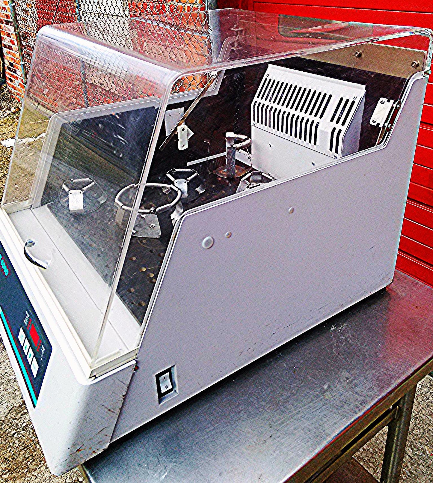 NEW BRUNSWICK INNOVA 4000 DIGITAL ORBITAL LAB ROTARY INCUBATOR SHAKER SCIENTIFIC