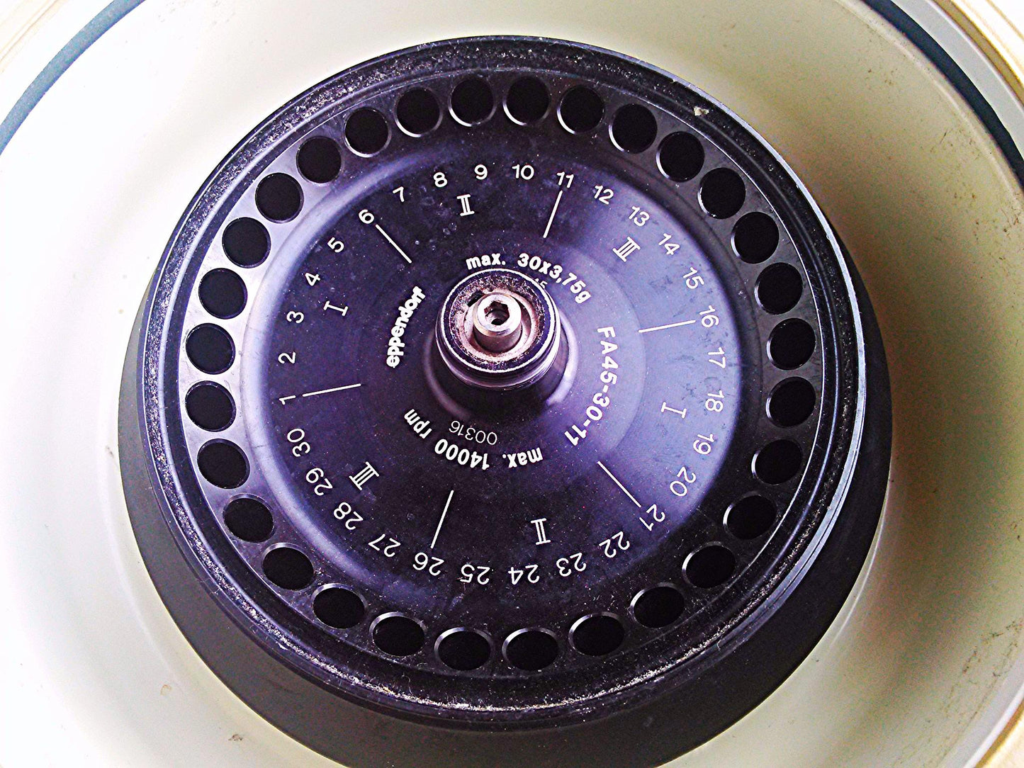 GREAT EPPENDORF CENTRIFUGE 5417C with GE 034 ROTOR WORKS PERFECTLY!!! LAB CLINIC