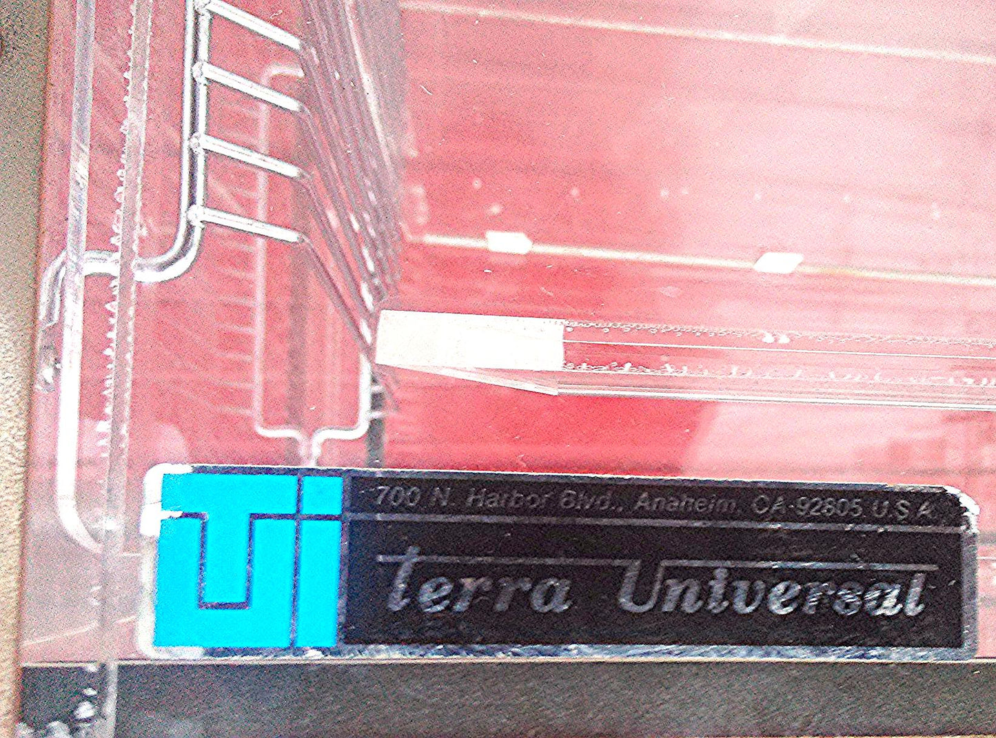 19 d X 24 w X 60 h TERRA UNIVERSAL DISSECATOR CABINET DRY BOX Model 1943-00-1