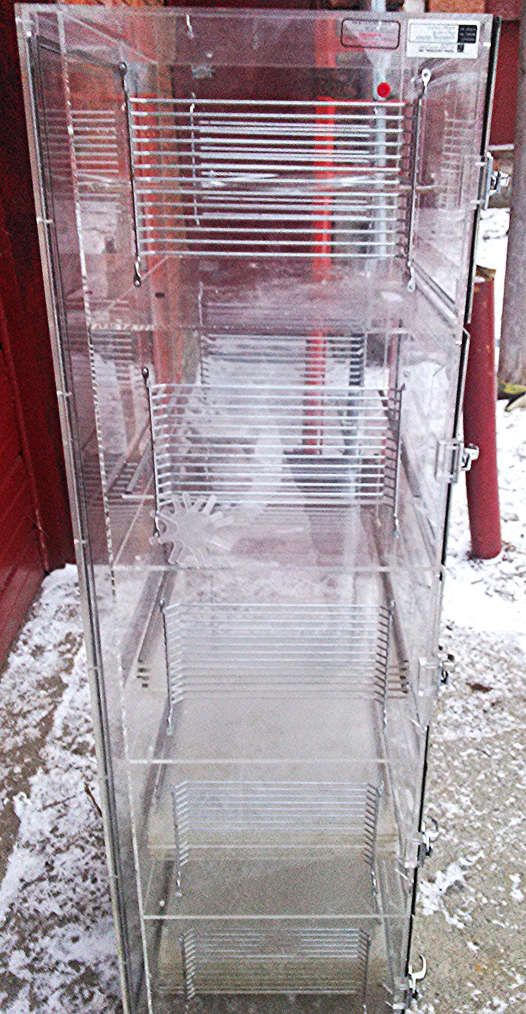 19 d X 24 w X 60 h TERRA UNIVERSAL DISSECATOR CABINET DRY BOX Model 1943-00-1
