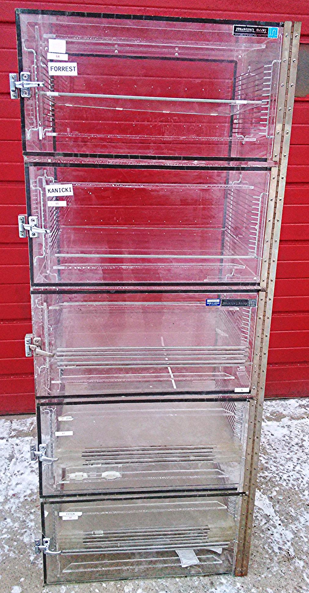 19 d X 24 w X 60 h TERRA UNIVERSAL DISSECATOR CABINET DRY BOX Model 1943-00-1