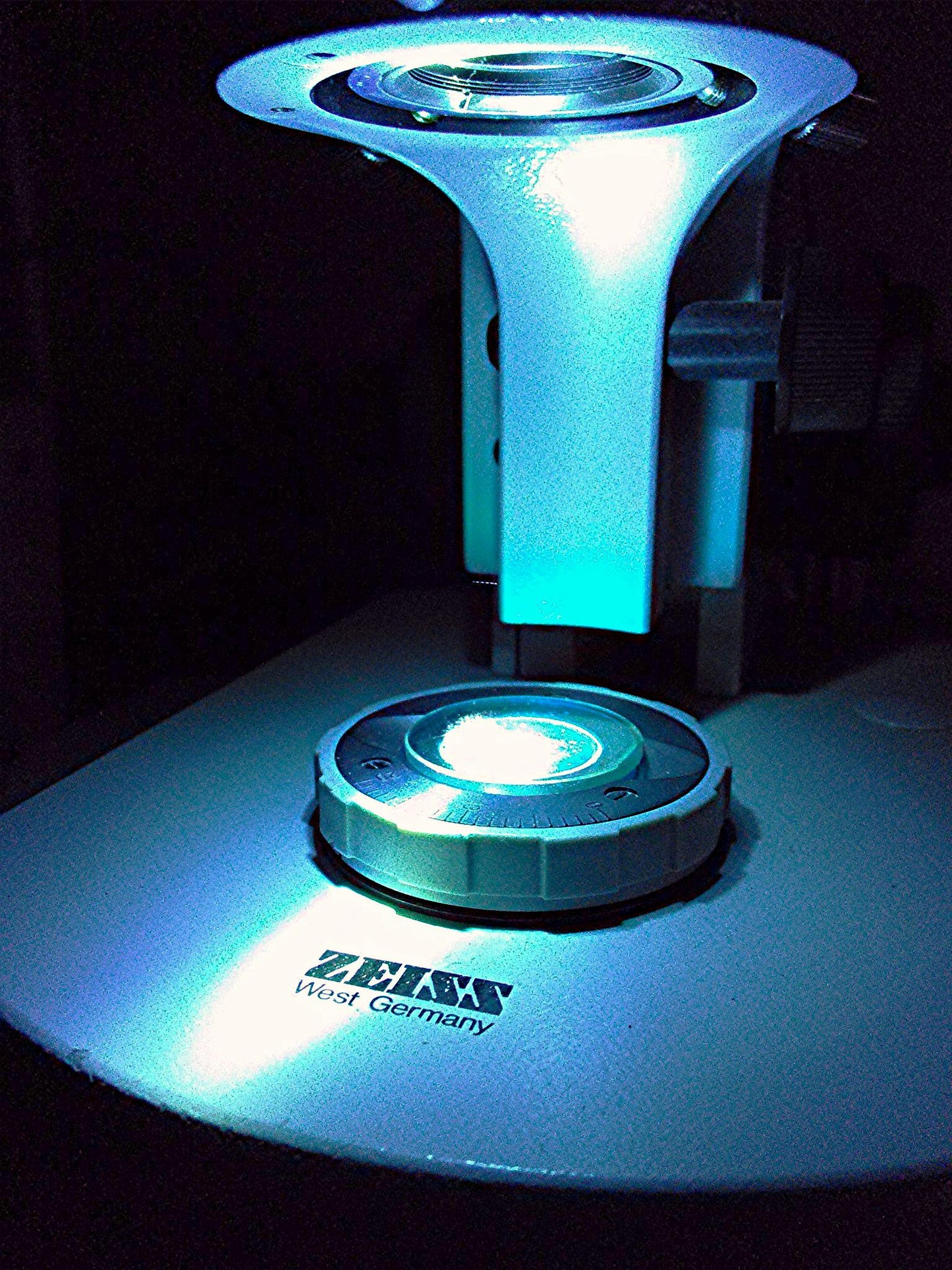 ZEISS FLUORESCENT FLUORESCENCE INSPECTION MICROSCOPE 3 OBJECTIVES WORKSPERFECTLY