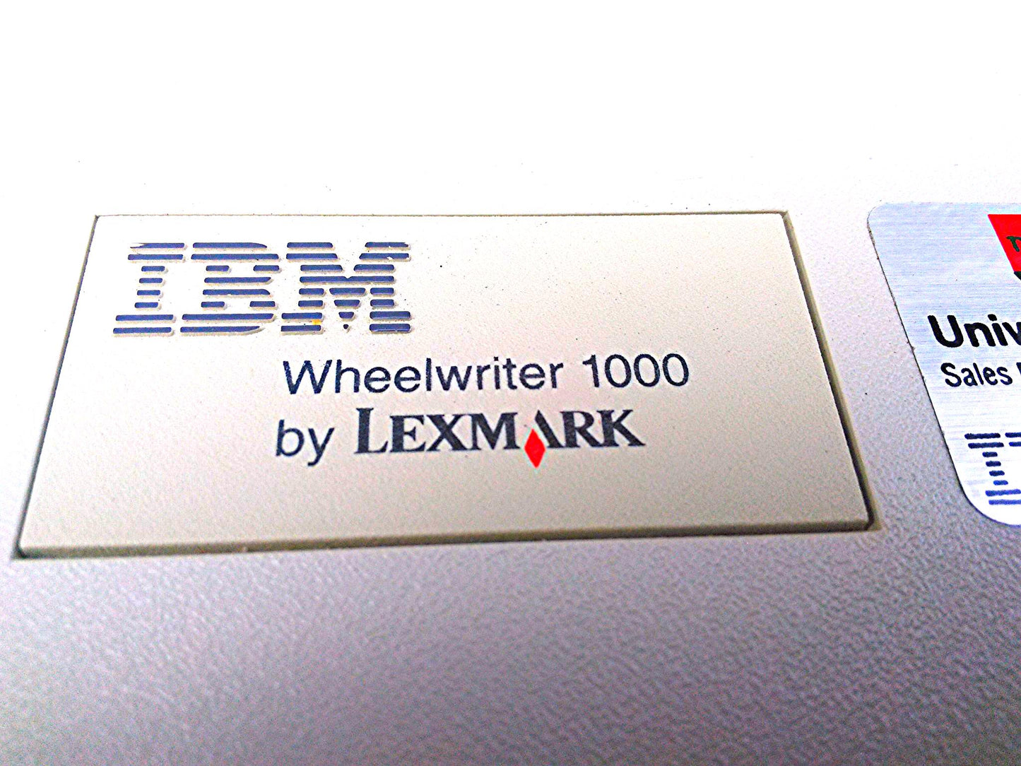 IBM WHEELWRITER 1000 PERSONAL TYPEWRITER NICE WORKING CONDITION