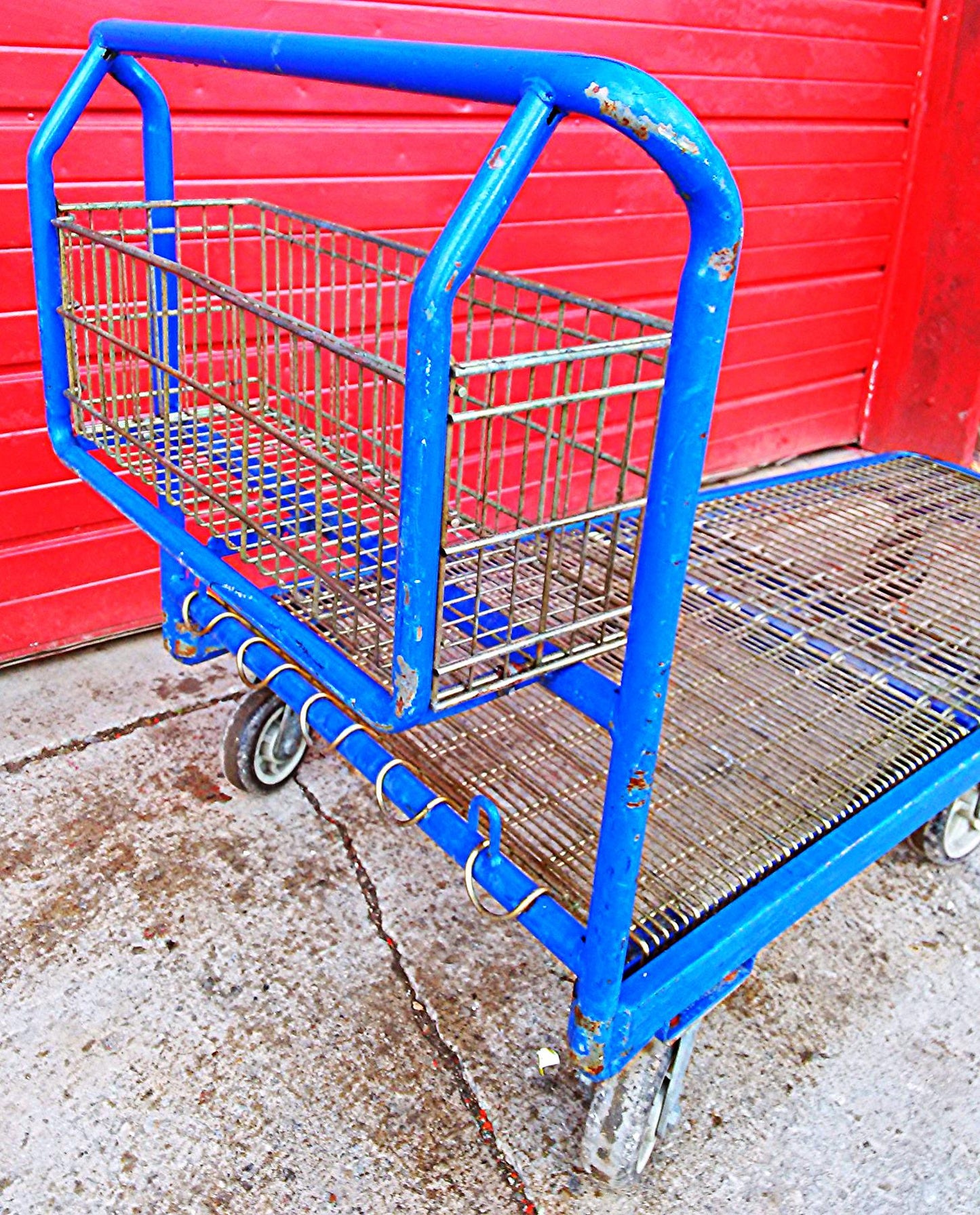HEAVY DUTY LONG CART MESH & CASTERS 60" long x 32" wide