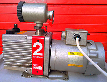 EDWARDS 2 TWO STAGE E2M2 Rotary Vane Dual Stage Mechanical Vacuum Pump WATCHVIDE