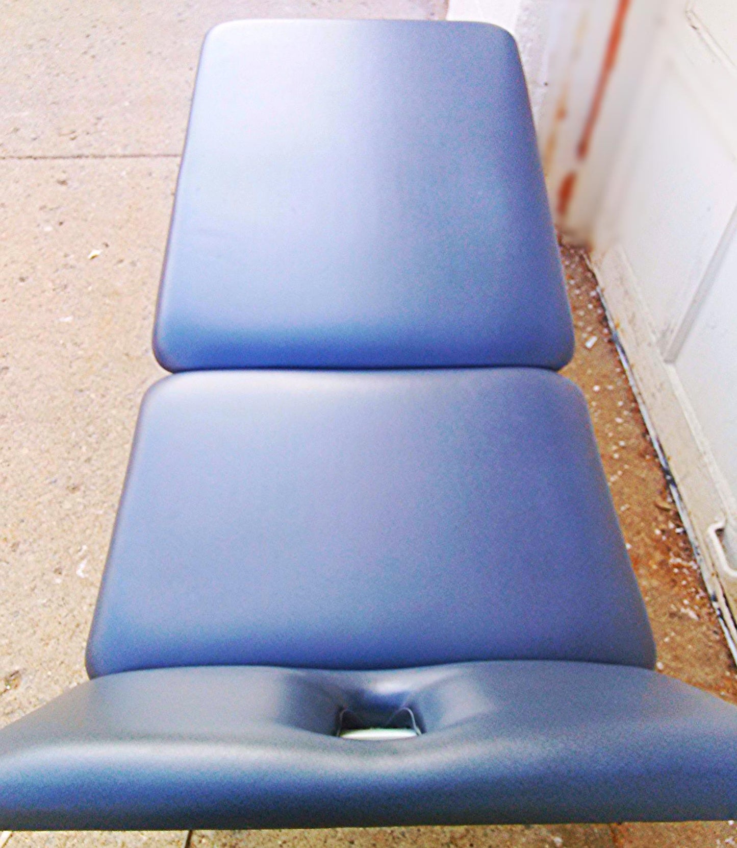 TRITON TRE-DH3 PATIENT POWER ELEVATION MANIPULATION HI-LO TABLE w REMOTE CONTROL