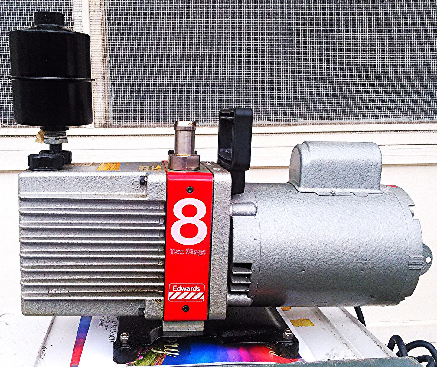 EDWARDS 8 E2M8 1/2 HP DUAL STAGE MECHANICAL ROTARY VANE VACUUM PUMP HYDROCARBON