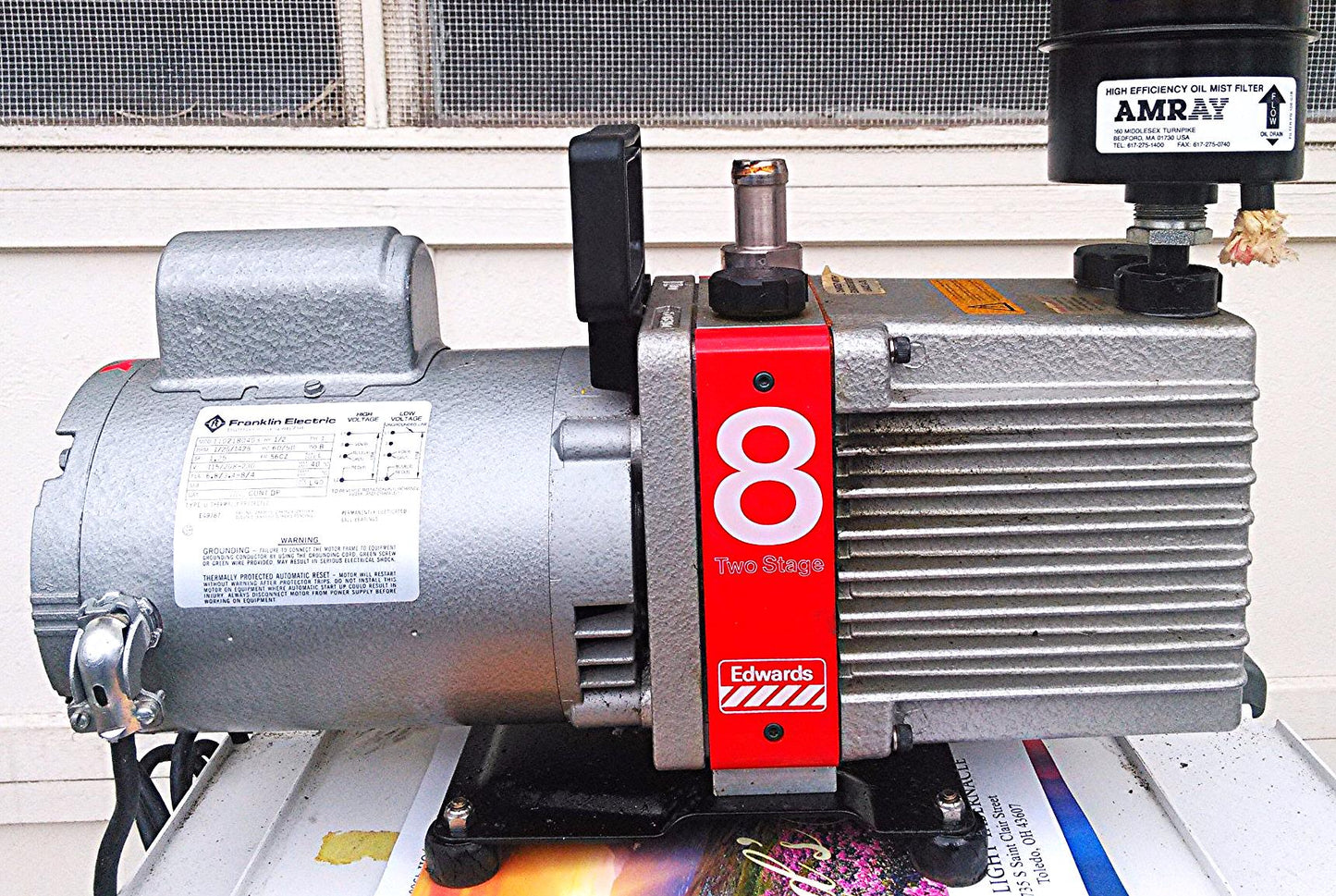 EDWARDS 8 E2M8 1/2 HP DUAL STAGE MECHANICAL ROTARY VANE VACUUM PUMP HYDROCARBON