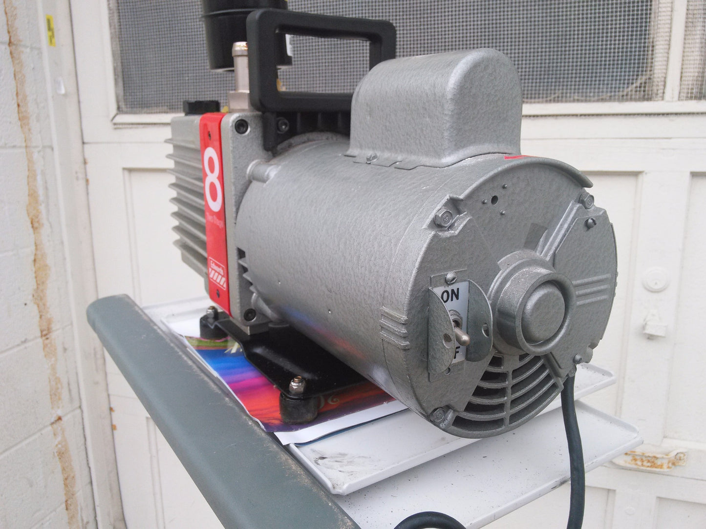 EDWARDS 8 E2M8 1/2 HP DUAL STAGE MECHANICAL ROTARY VANE VACUUM PUMP HYDROCARBON