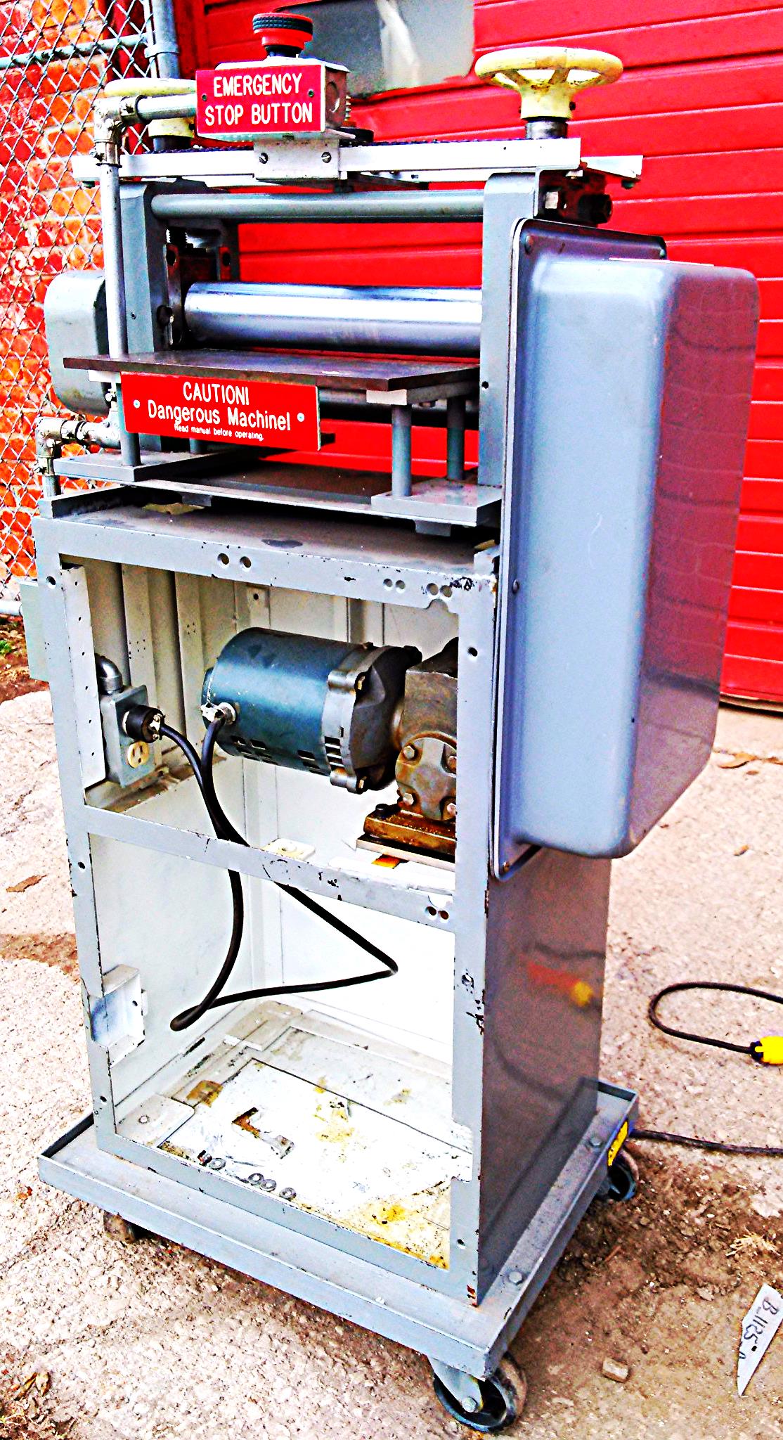 RARE 14" AB MANUFACTURING COLD ROLLING METAL TEMPER MILL EQUALIZER PRESS MACHINE