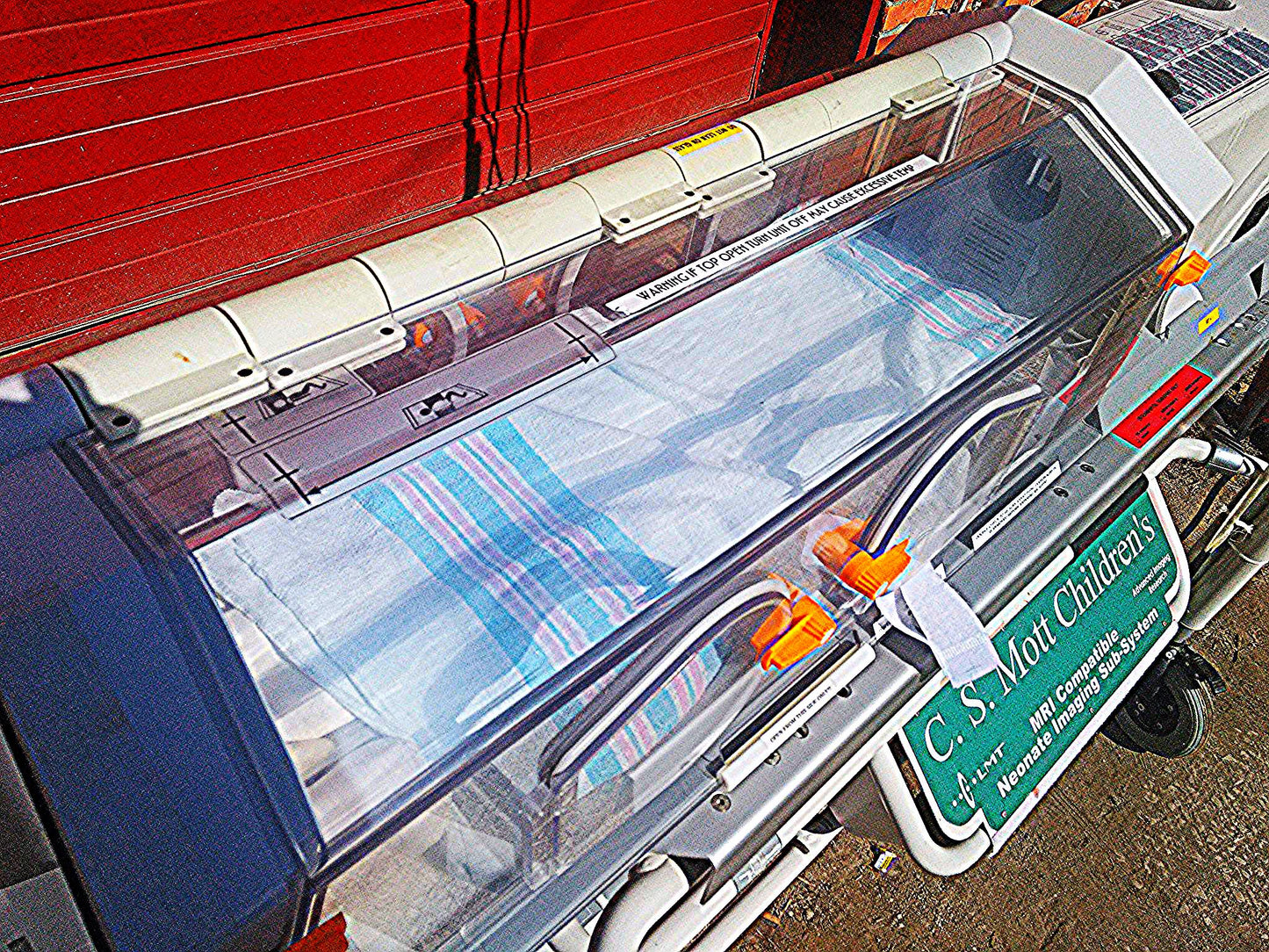 LMT NOMAG IC 1,5 NEONATAL INFANT TRANSPORT INCUBATOR THERAPY Hill-Rom HOSPITAL