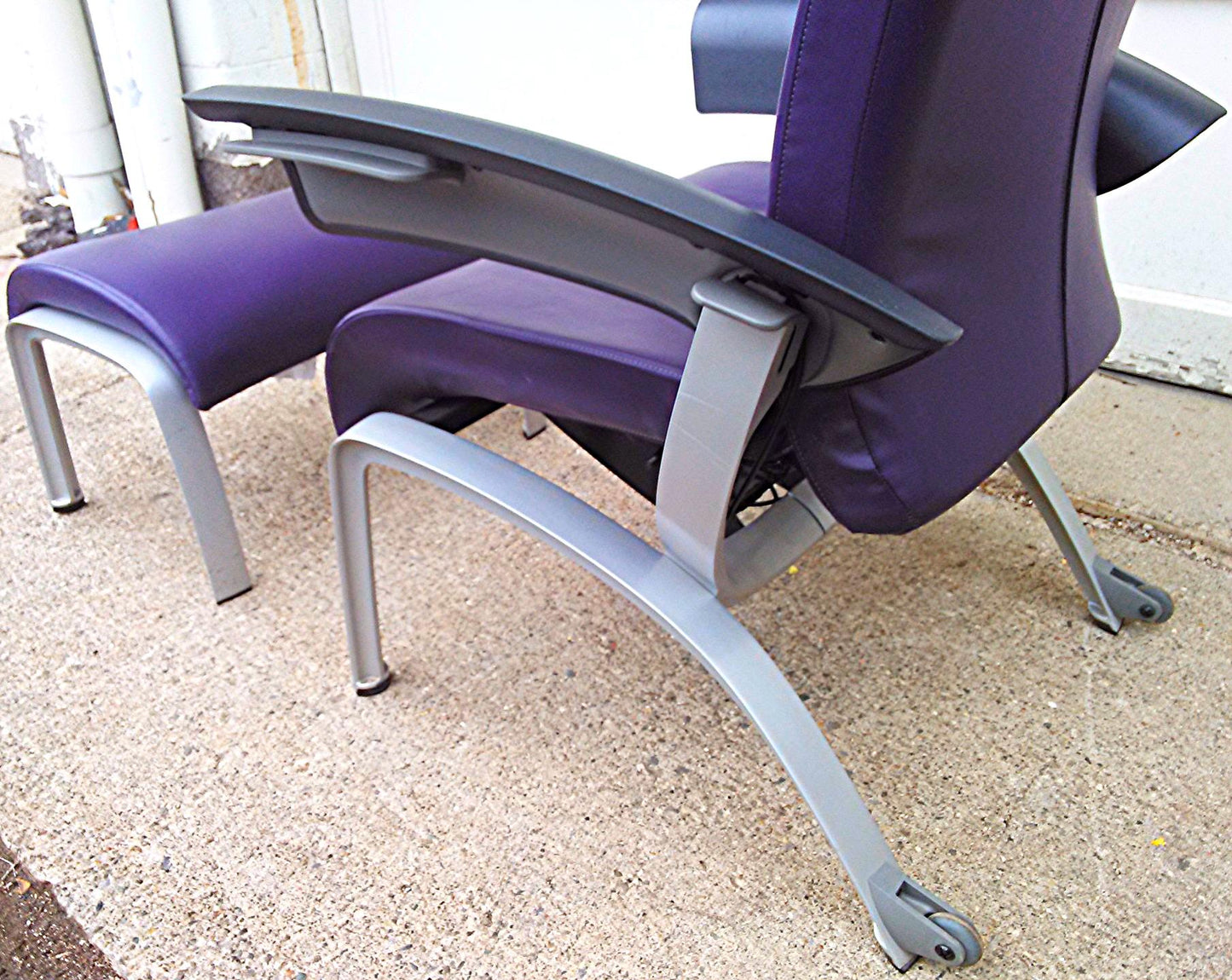 CUSTOMIZED RARE MODERN HERMAN MILLER PLUS OTTOMAN LOUNGE LEATHER CHAIR FREE SHIP