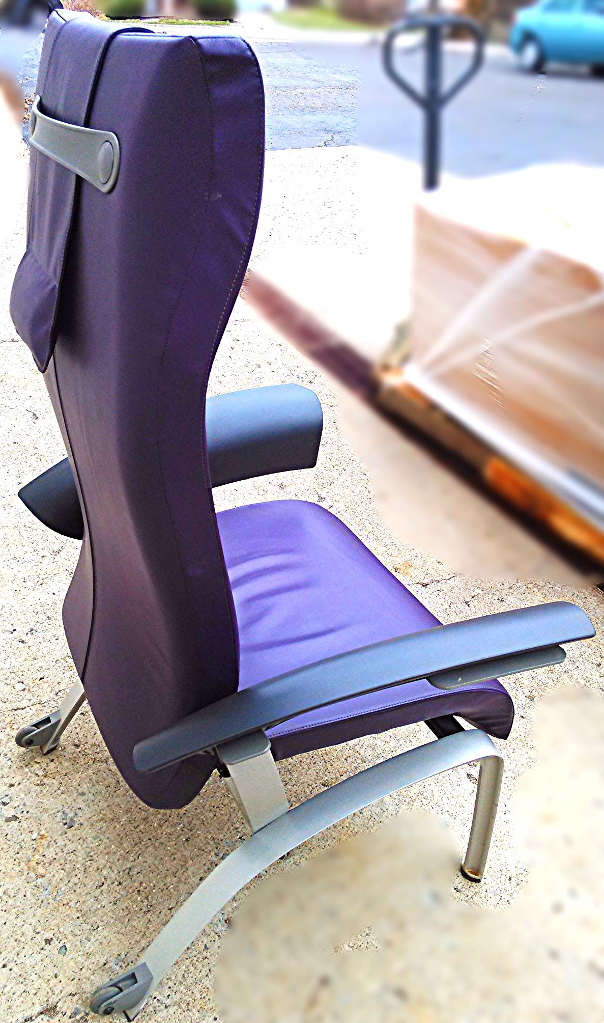 CUSTOMIZED RARE MODERN HERMAN MILLER PLUS OTTOMAN LOUNGE LEATHER CHAIR FREE SHIP