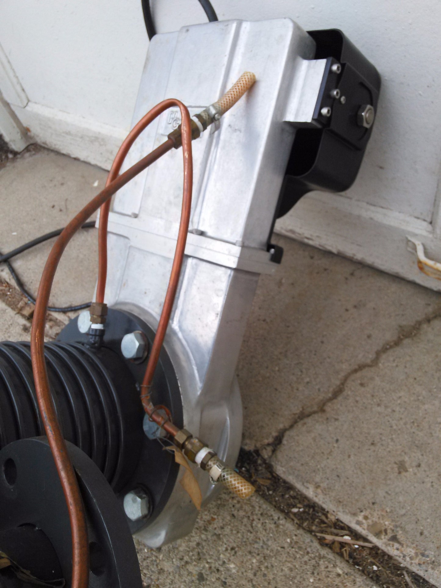 CVC PRODUCTS Type PMCS-6B 1800 WATTS 6" HIGH VACUUM PUMP NC w/ NORCAL GATE VALVE