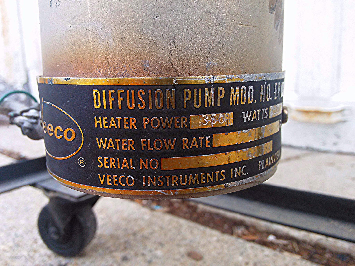 VEECO DIFFUSION PUMP Mod EP 2A-1 DYNACOOL Mfg MOD 110-0013