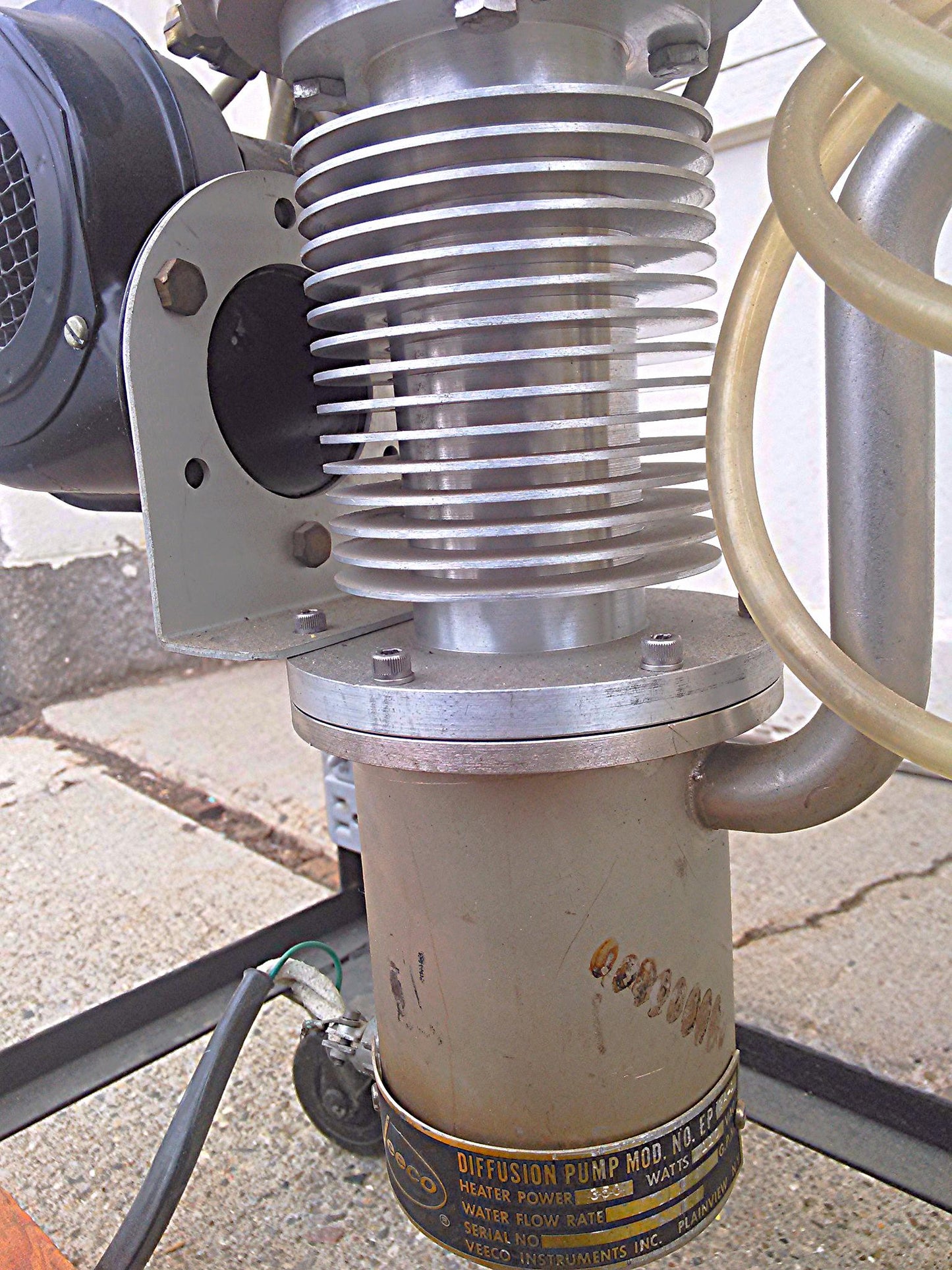VEECO DIFFUSION PUMP Mod EP 2A-1 DYNACOOL Mfg MOD 110-0013
