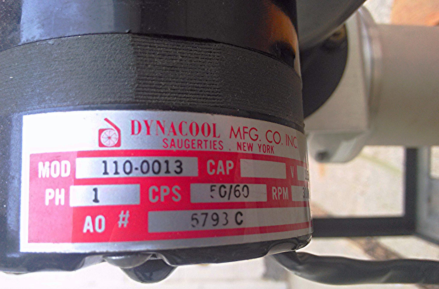 VEECO DIFFUSION PUMP Mod EP 2A-1 DYNACOOL Mfg MOD 110-0013