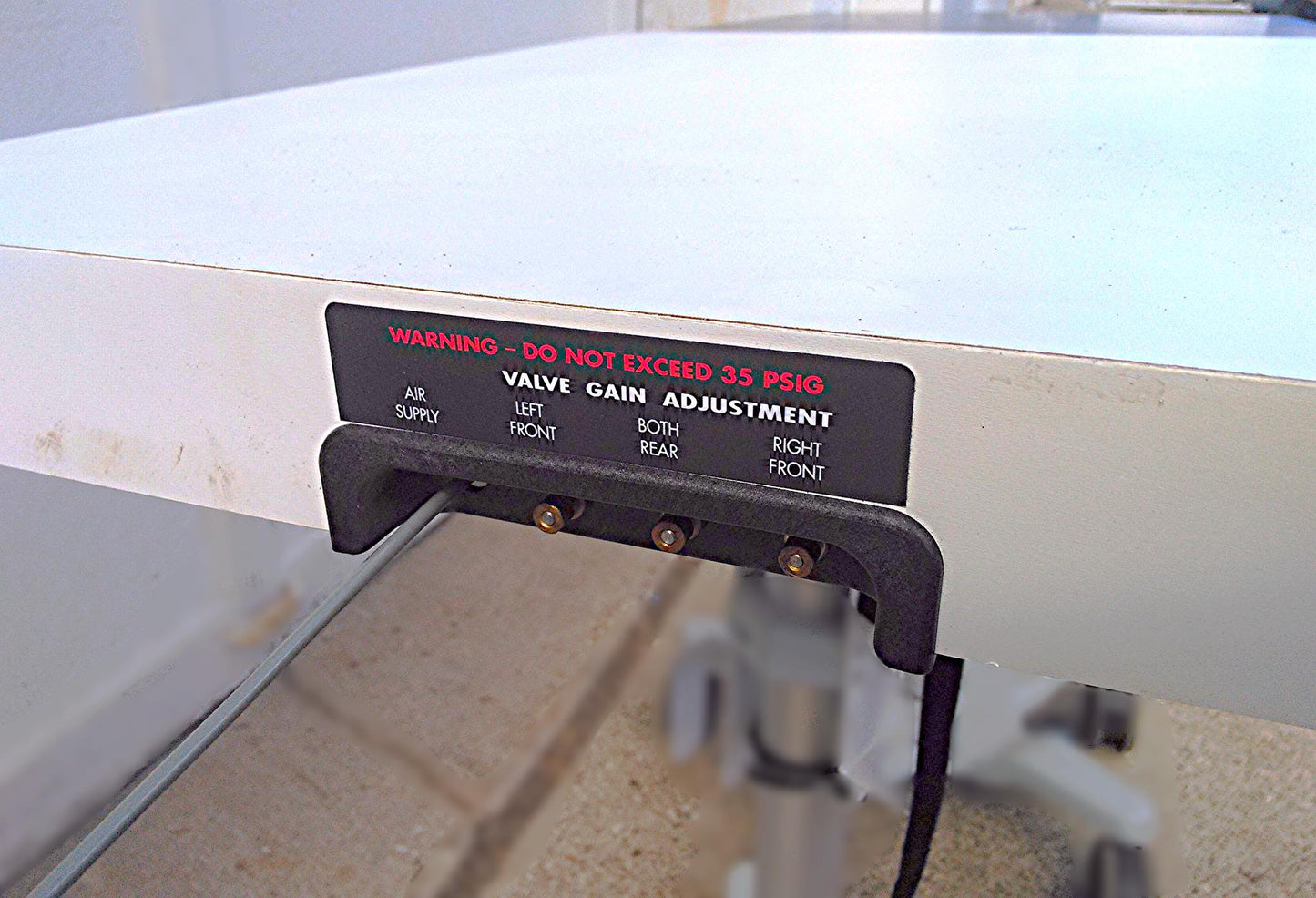 NEWPORT PASSIVE BENCHTOP VIBRATION ISOLATION SYSTEM with STABILIZER TECHNOLOGY