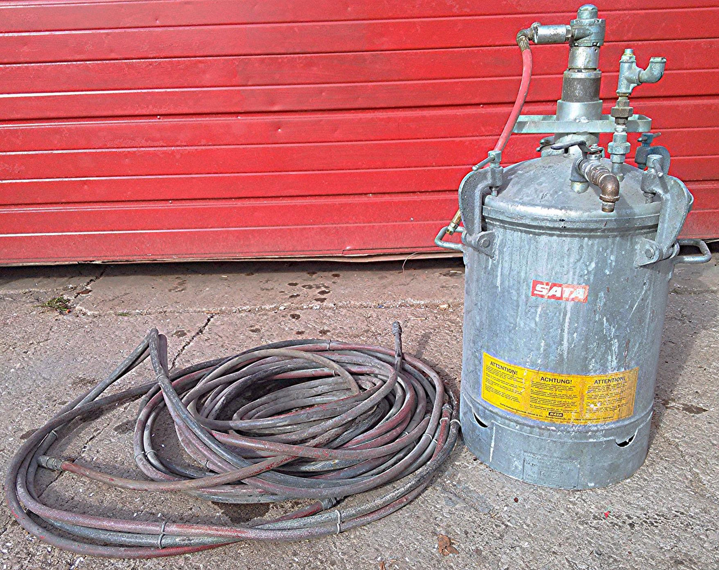 SATA SPRAY PAINT EQUIPMT PRESSURE TANK MADE GERMANY INHALL 4.8 GALLON 18 liters