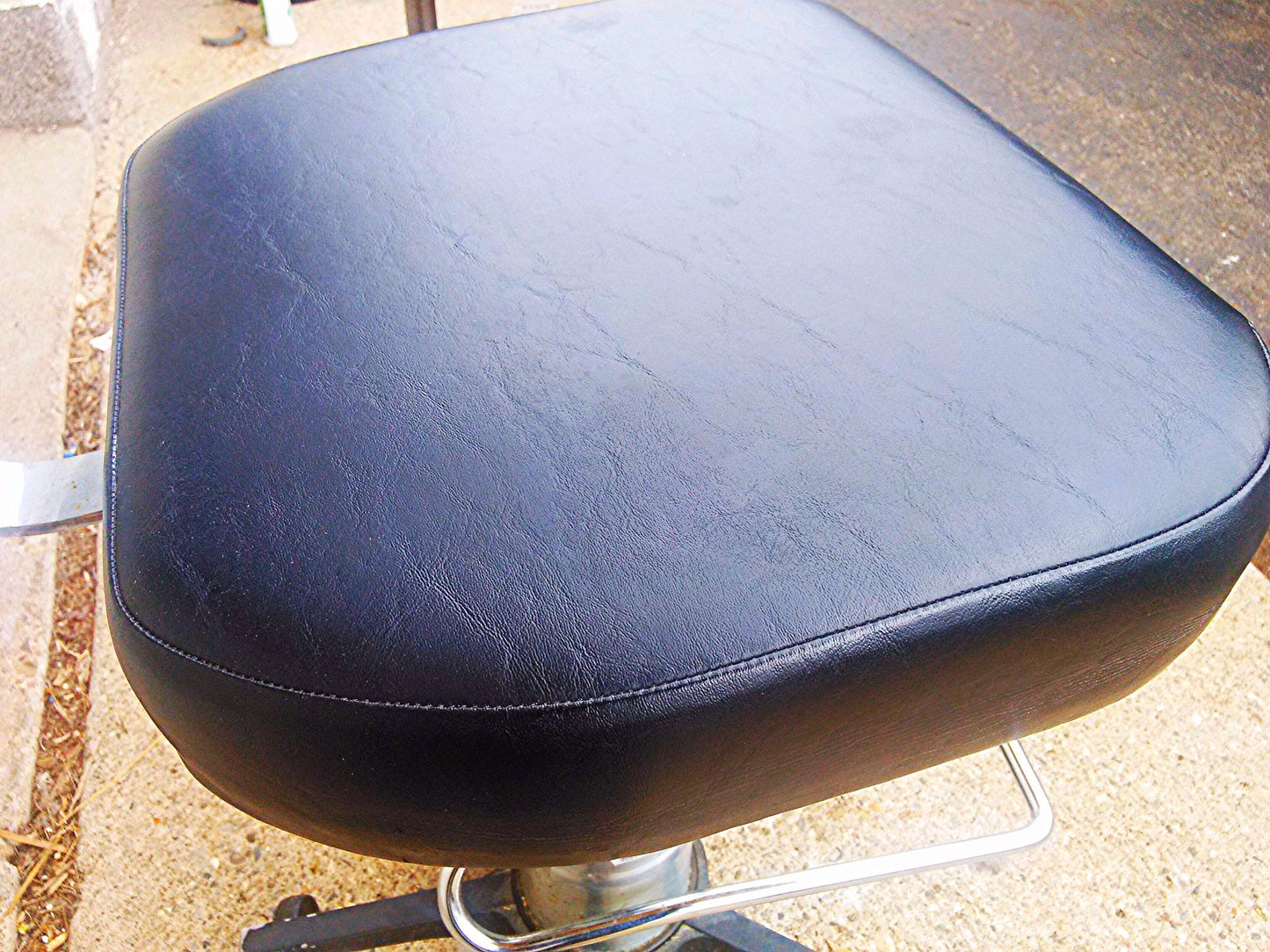 RELIANCE 548 SURGICAL STOOL MEDICAL HOSPITAL CLINIC TATOO VETERINARY LAB CHAIR