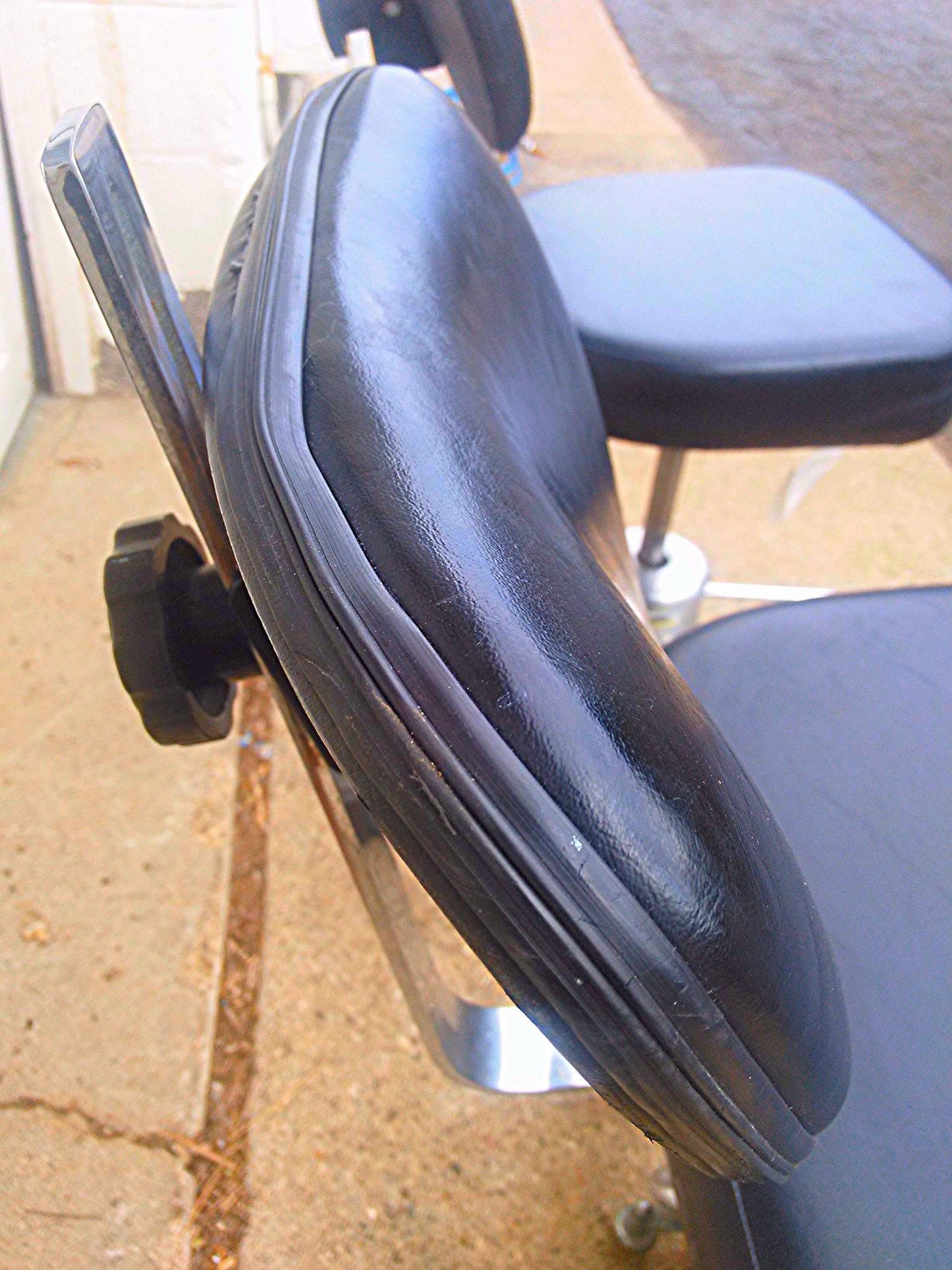 RELIANCE 548 SURGICAL STOOL MEDICAL HOSPITAL CLINIC TATOO VETERINARY LAB CHAIR