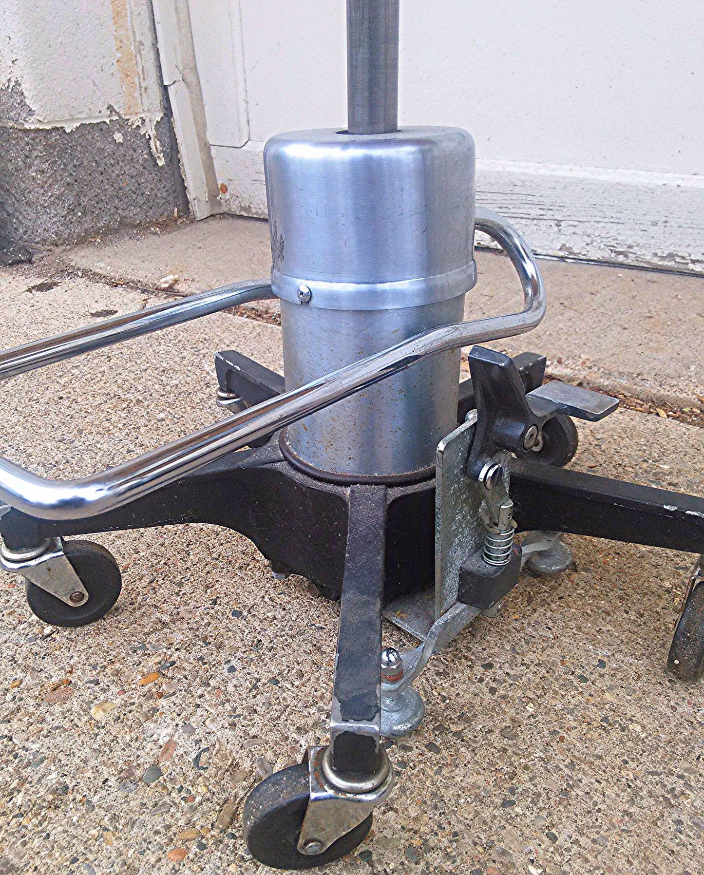 RELIANCE 548 SURGICAL STOOL MEDICAL HOSPITAL CLINIC TATOO VETERINARY LAB CHAIR