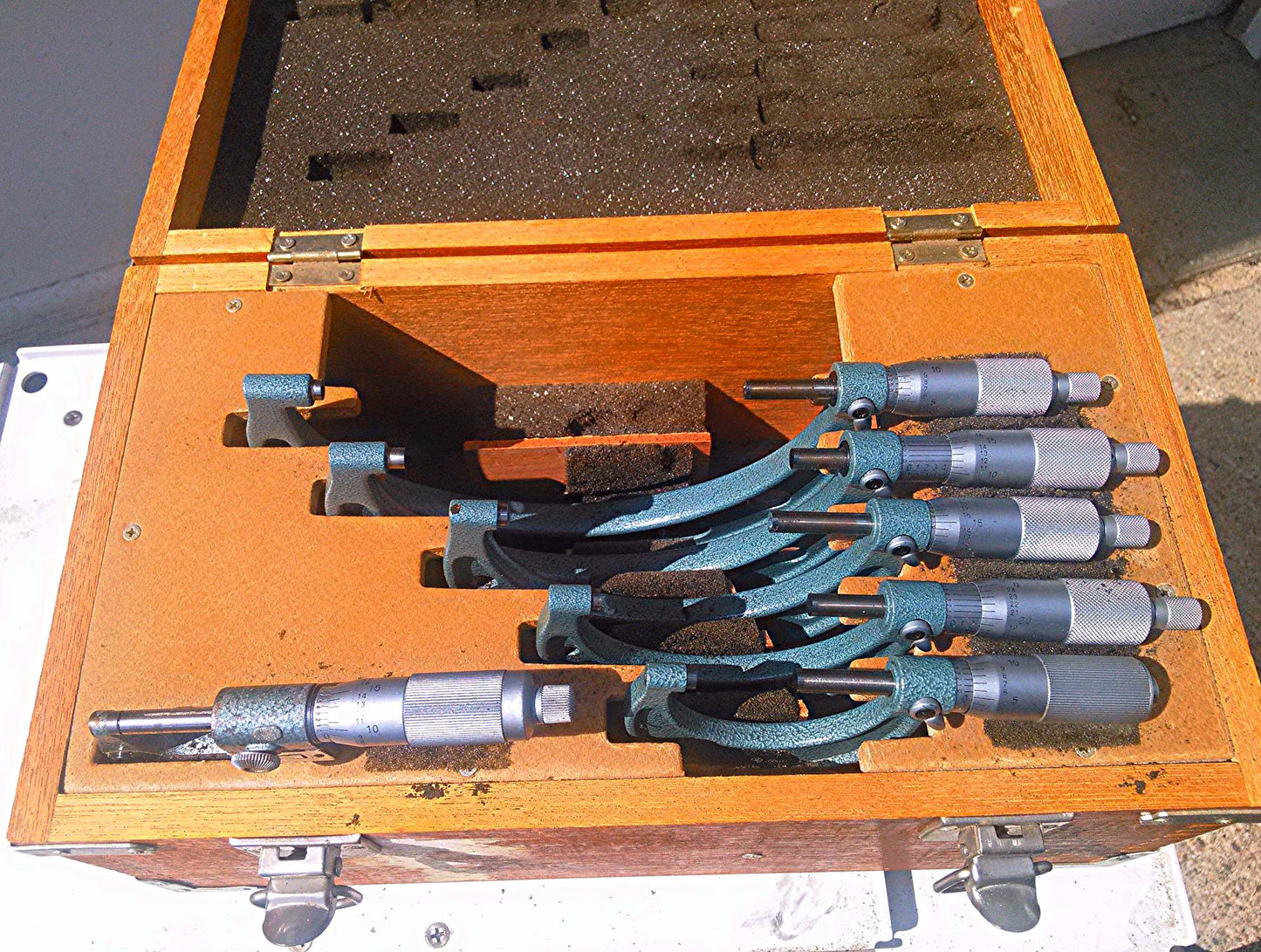 MUTUTOYO MICROMETER BOX SET 193-211,103-136, 103-217,103-218,103-219A,103-220A