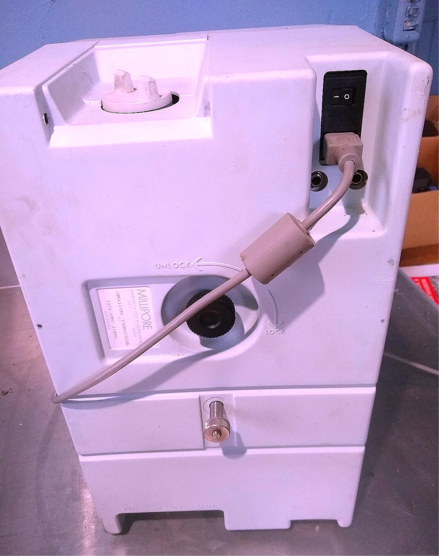 MILLI-Q PLUS PF WATER PURIFICATION SYSTEM FREE SHIPPING