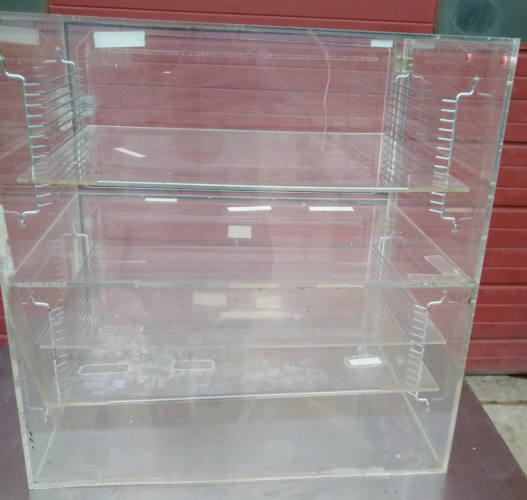 19 d X 24.5 w X 19 h TERRA UNIVERSAL DISSECATOR CABINET DRY BOX Model FREE SHIP