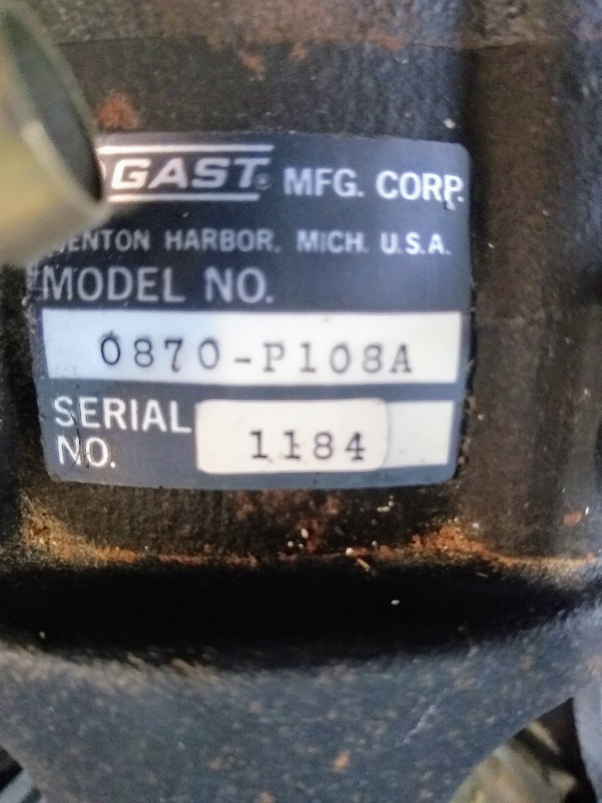 GAST 0870-P108A VACUUM PUMP EMERSON TA55JXDD-334 CAT G515X MOTOR FREE SHIPPING