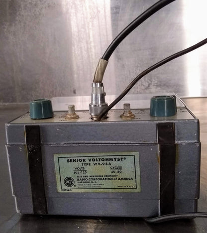 VINTAGE RCA VOLTOHMYST WV-98A with WG-299 PROBE VOLTAGE METER WARRANTY FREE SHIP