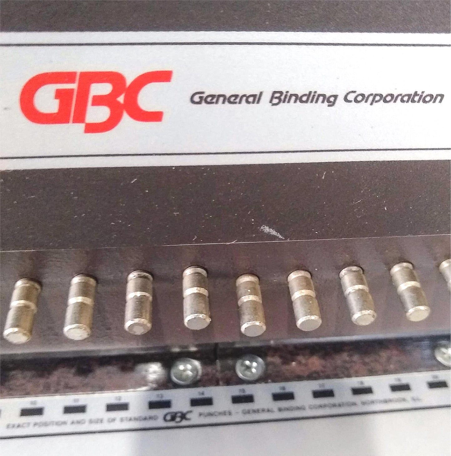 GBC 111PM-2 ELECTRIC PUNCH BOOKLET FOOT REMOTE 90DAYWARRANTY FREESHIP WATCHVIDEO